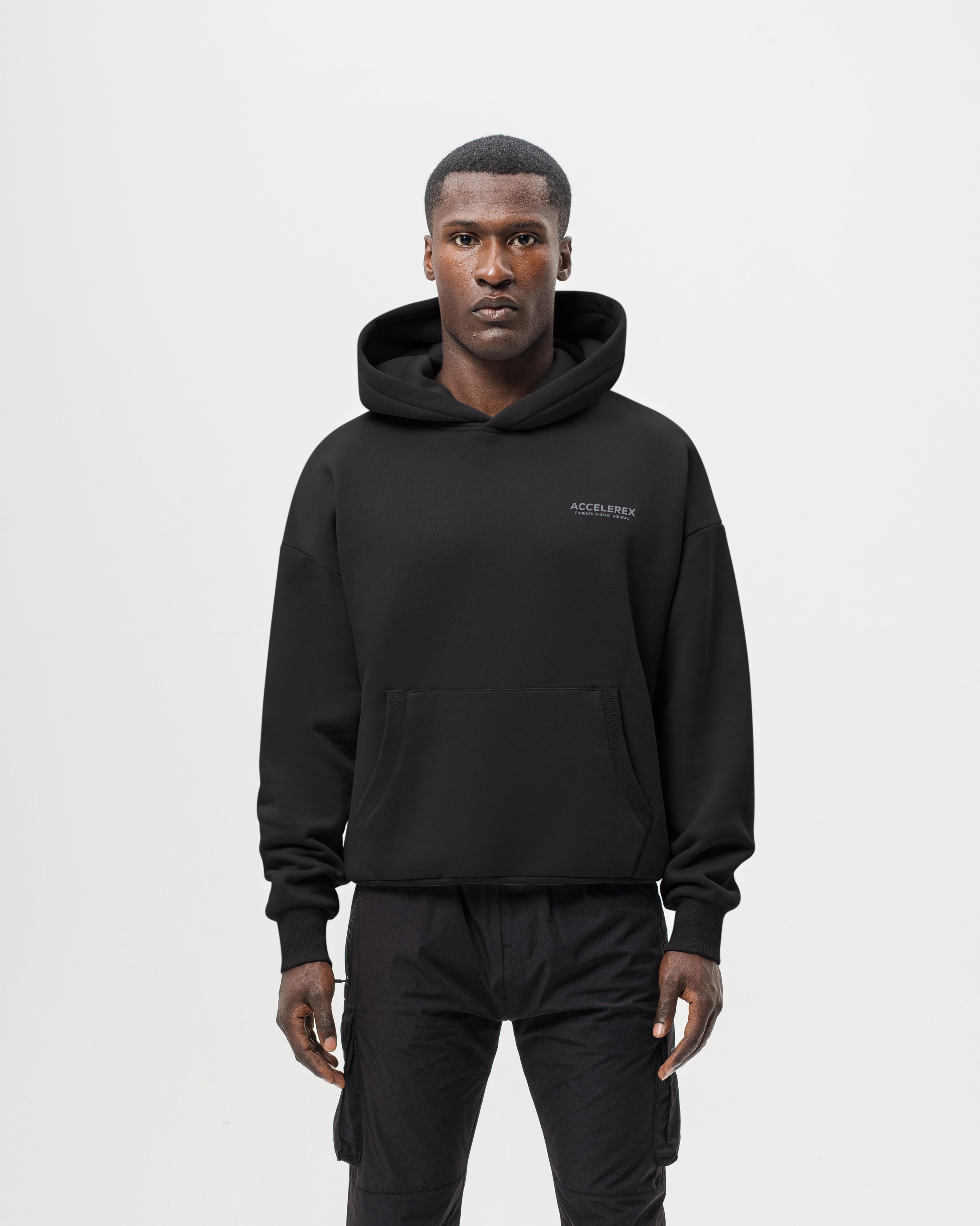 Svart hoodie